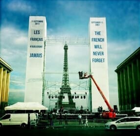 Réalisation du décor et coordination technique de la commémoration du 11 septembre à Paris pour l'association franco-américaine